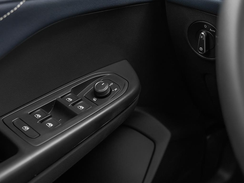 2025 Volkswagen Taos - Gallery image 13