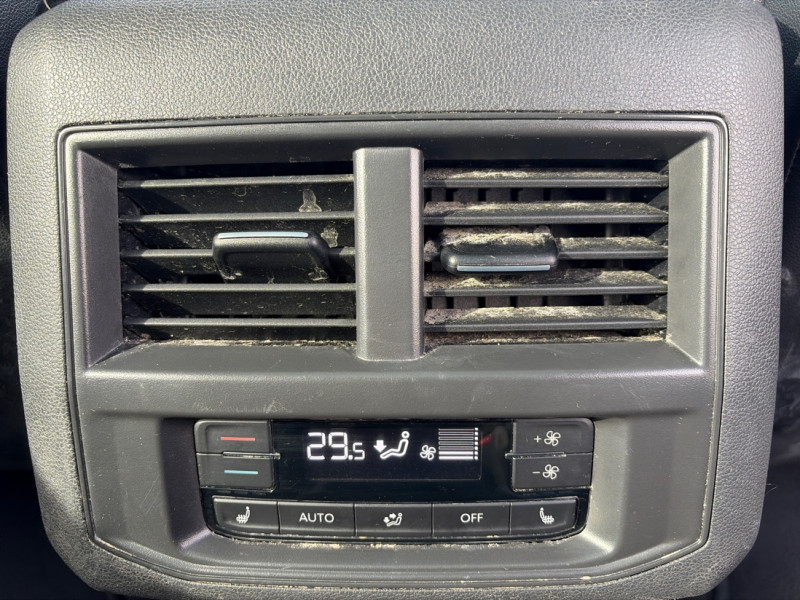 2022 Volkswagen Atlas - Gallery image 21