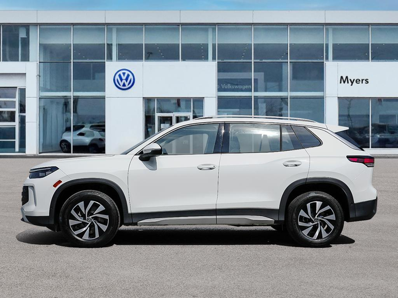 2026 Volkswagen Tiguan - Gallery image 2