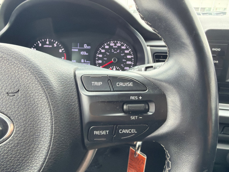 2020 Kia Rio 5-Door - Gallery image 13