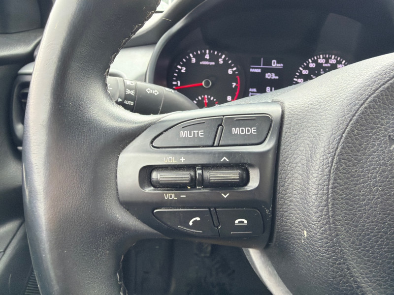 2020 Kia Rio 5-Door - Gallery image 12