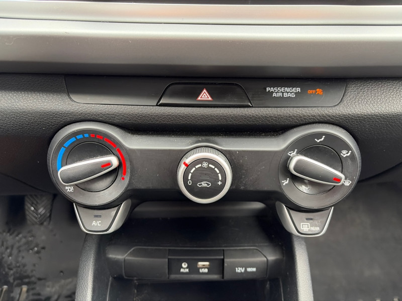 2020 Kia Rio 5-Door - Gallery image 17