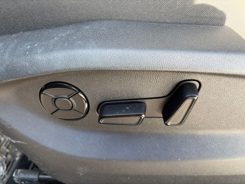 2025 Volkswagen Tiguan - Gallery image 11