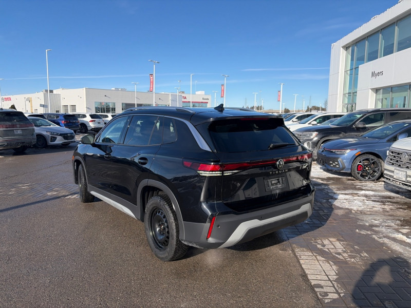 2025 Volkswagen Tiguan - Gallery image 2