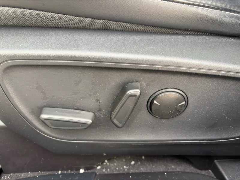 2025 Ford Escape - Gallery image 11