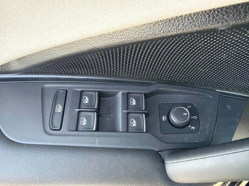 2025 Volkswagen Tiguan - Gallery image 9