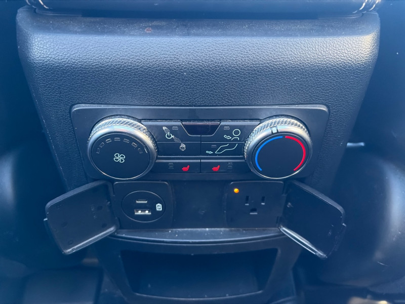 2020 Ford Explorer - Gallery image 24