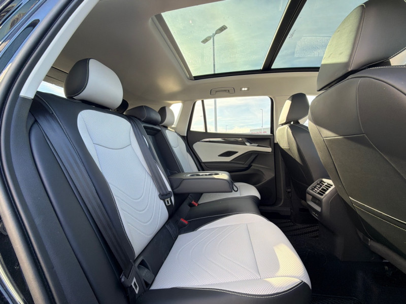 2025 Volkswagen Tiguan - Gallery image 21