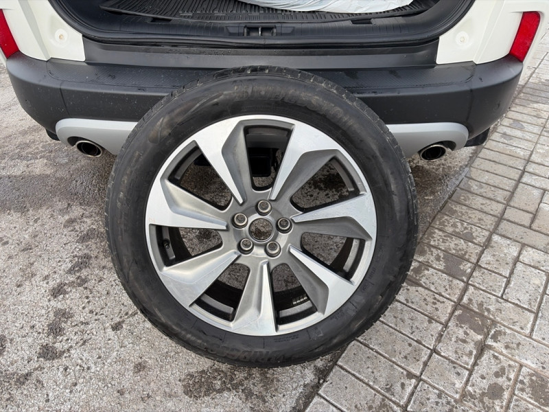 2025 Ford Escape - Gallery image 21