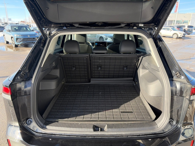 2025 Volkswagen Tiguan - Gallery image 4