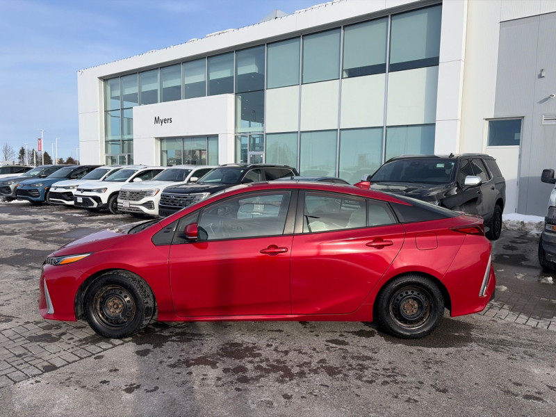 2021 Toyota Prius Prime - Gallery image 1