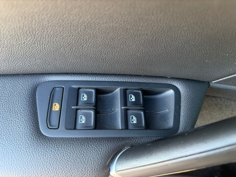 2019 Volkswagen Golf GTI - Gallery image 7