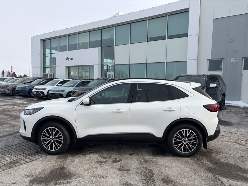 2025 Ford Escape - Gallery image 1