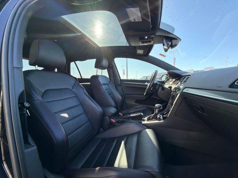 2019 Volkswagen Golf GTI - Gallery image 11