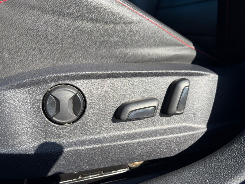 2019 Volkswagen Golf GTI - Gallery image 10