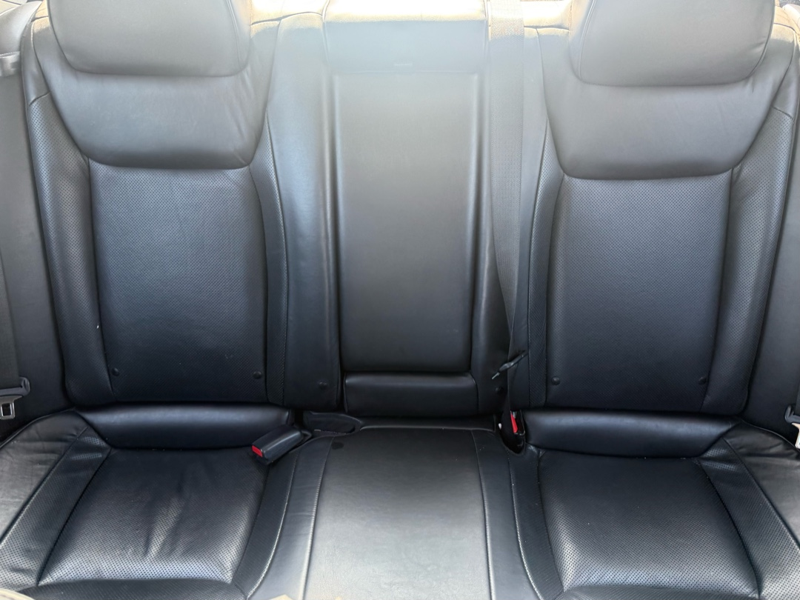 2023 Chrysler 300 - Gallery image 25