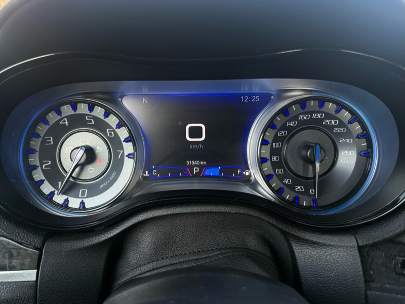 2023 Chrysler 300 - Gallery image 17