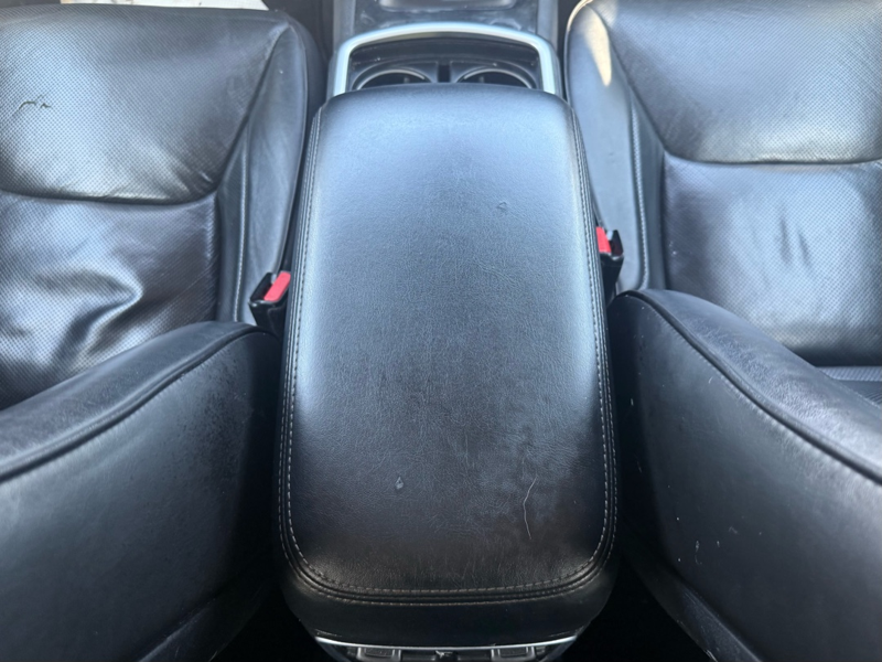 2023 Chrysler 300 - Gallery image 27