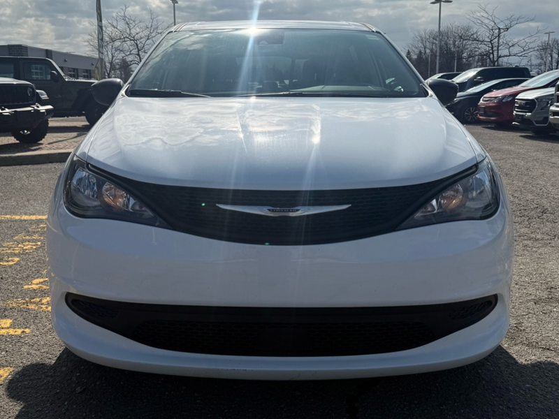 2024 Chrysler Grand Caravan - Gallery image 1