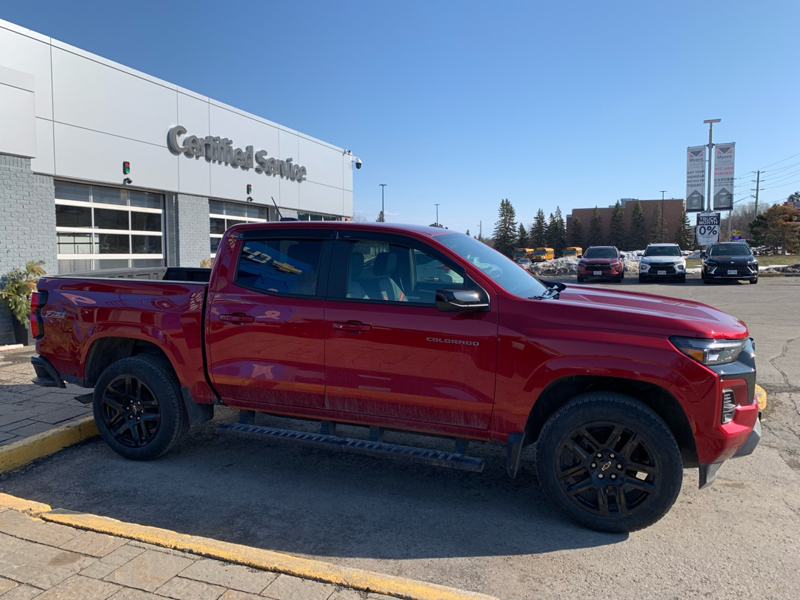 2024 Chevrolet Colorado - Gallery image 1