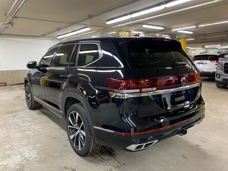 2024 Volkswagen Atlas - Gallery image 4
