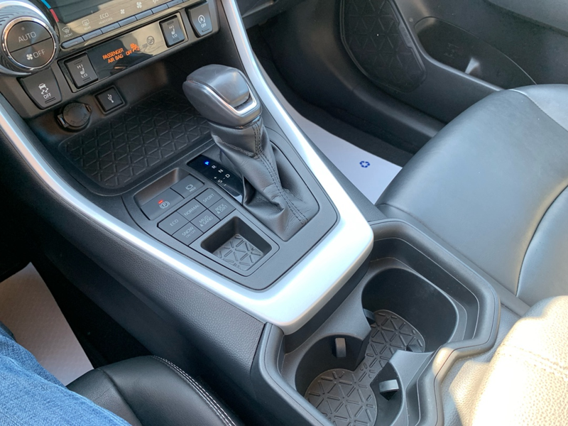 2021 Toyota RAV4 - Gallery image 25