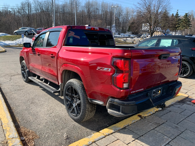 2024 Chevrolet Colorado - Gallery image 4