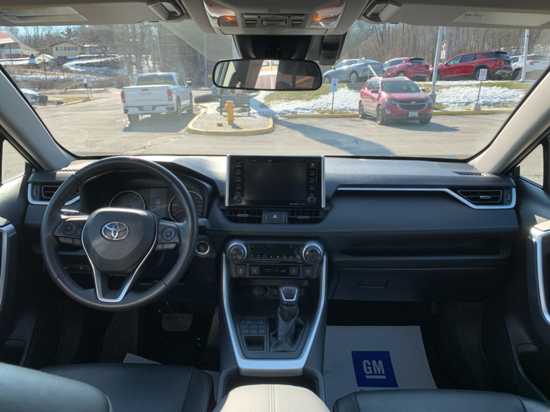 2021 Toyota RAV4 - Gallery image 15