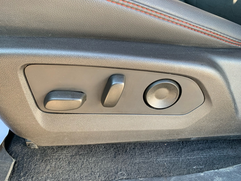 2024 Chevrolet Colorado - Gallery image 17