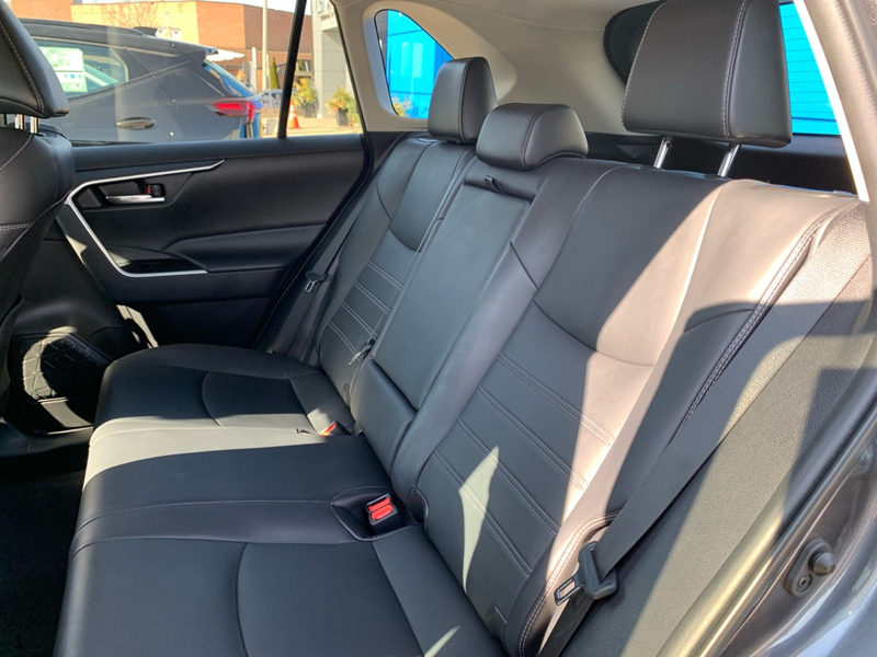 2021 Toyota RAV4 - Gallery image 14