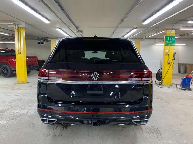 2024 Volkswagen Atlas - Gallery image 3