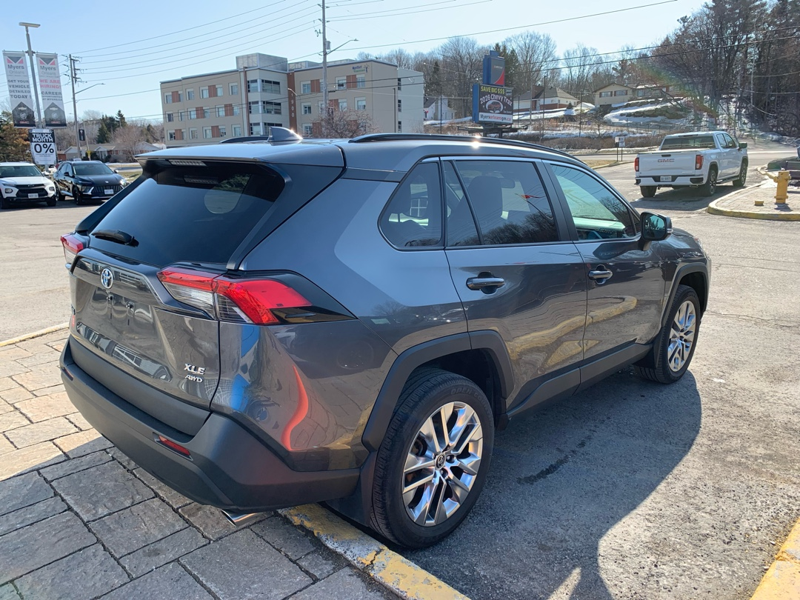 2021 Toyota RAV4 - Gallery image 2