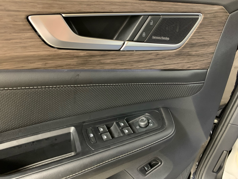 2024 Volkswagen Atlas - Gallery image 18