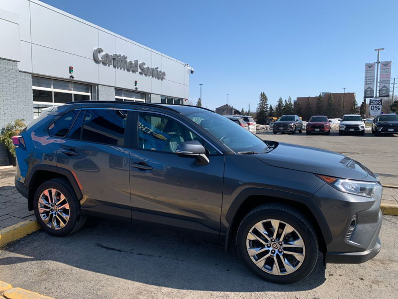 2021 Toyota RAV4 - Gallery image 1