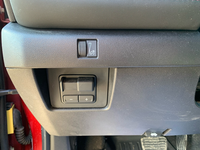 2024 Chevrolet Colorado - Gallery image 18