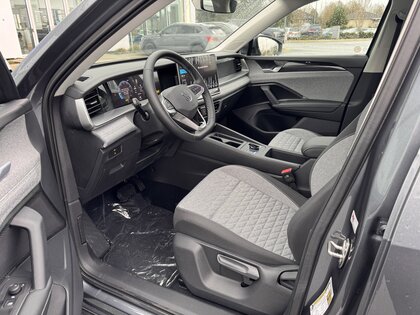 used 2025 Volkswagen Tiguan car, priced at $36,325
