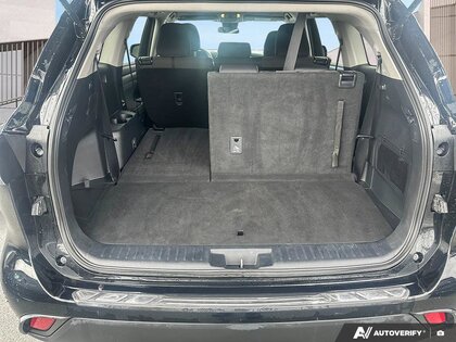 used 2024 Toyota Highlander car, priced at $44,995