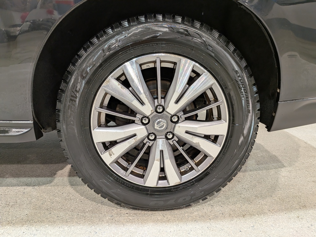 Nissan Pathfinder 2018