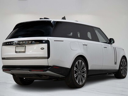 used 2022 Land Rover Range Rover car, priced at $128,900