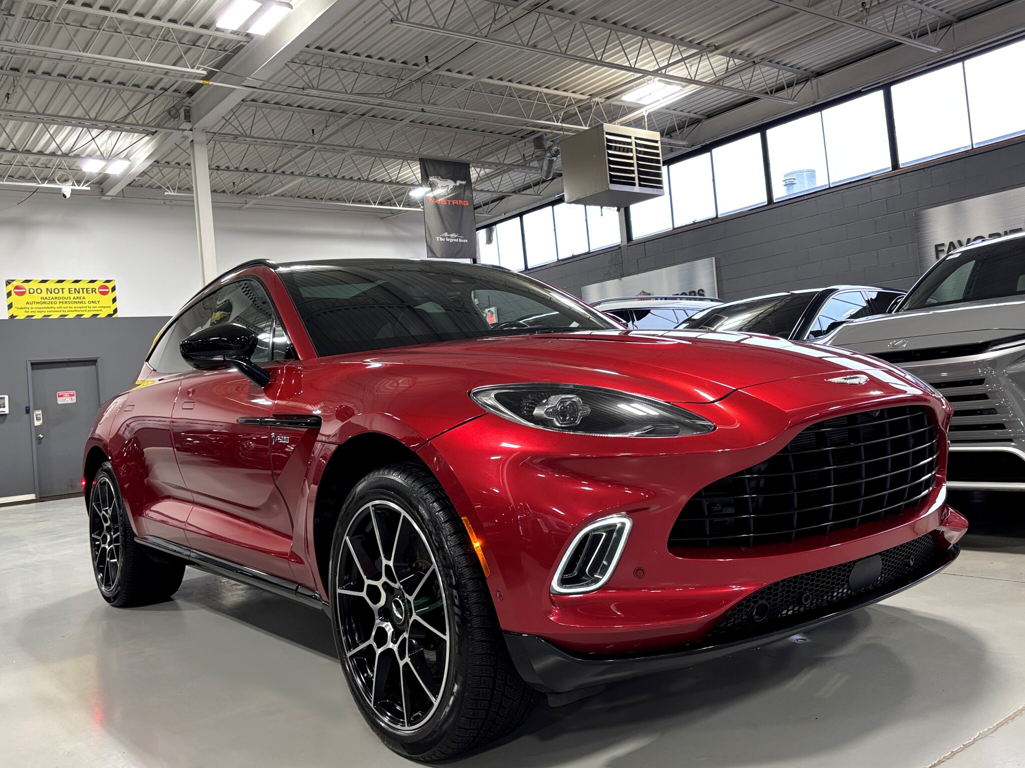 2021 Aston Martin DBX