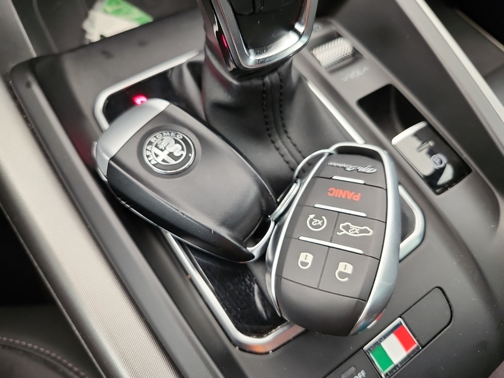 2023 Alfa Romeo Tonale Veloce, 温哥华, 全款车