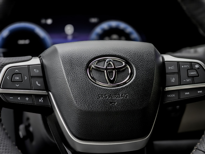 used 2026 Toyota Sienna car, priced at $84,495