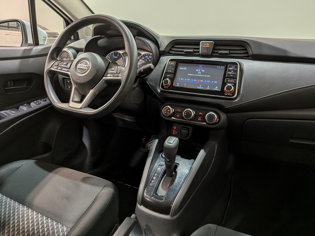 Nissan Versa 2021