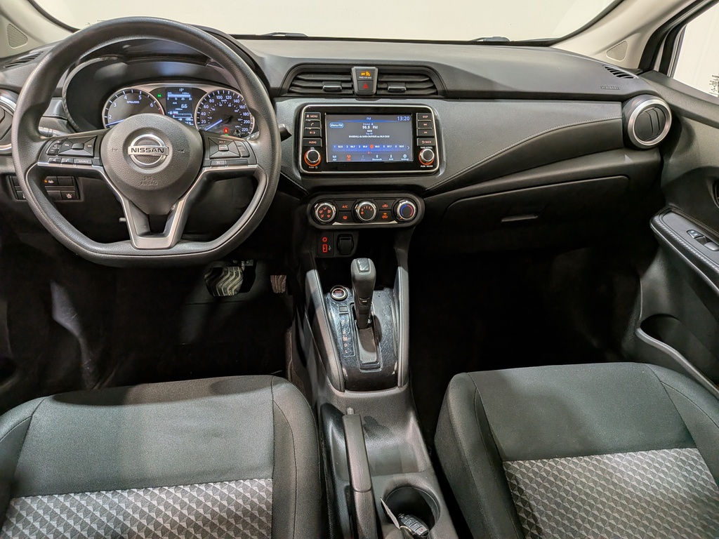 Nissan Versa 2021
