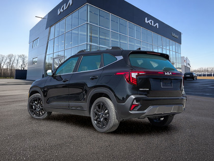 used 2025 Kia Seltos car, priced at $35,999