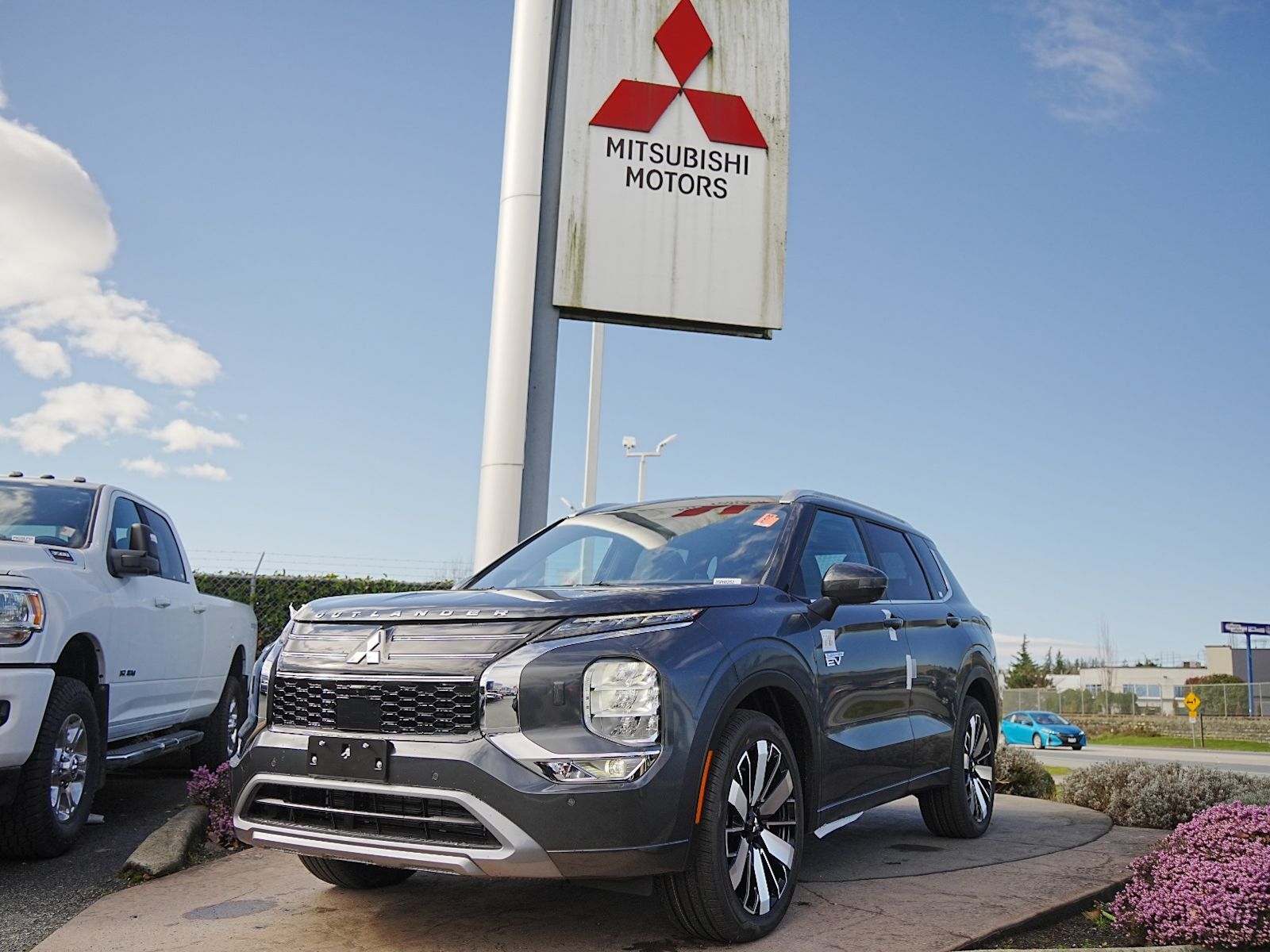 2026 Mitsubishi Outlander PHEV
