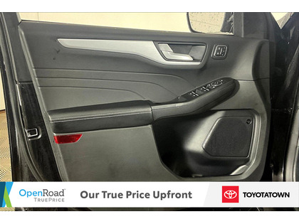 used 2025 Ford Escape car, priced at $29,998