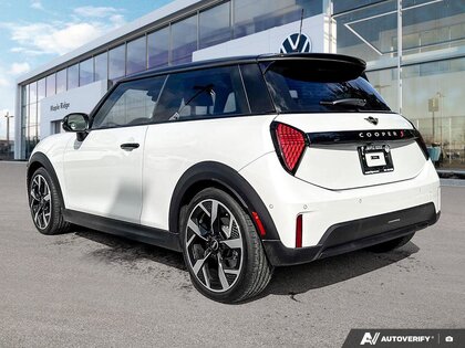 used 2025 MINI 3 Door car, priced at $38,688