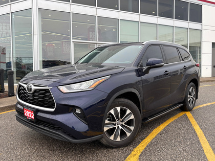 used 2022 Toyota Highlander car, priced at $42,995