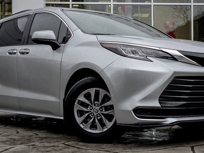 used 2023 Toyota Sienna car, priced at $49,995
